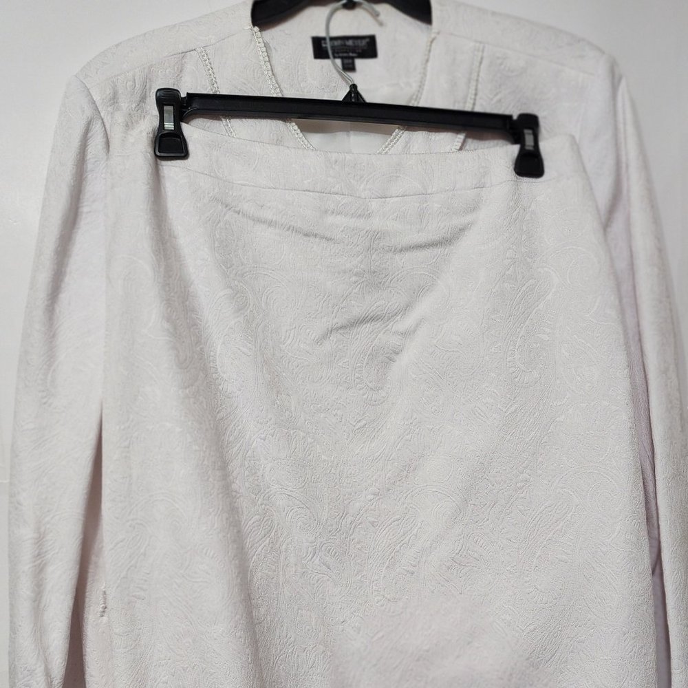 John Meyer Collection White Skirt Suit (Blazer and Skirt)